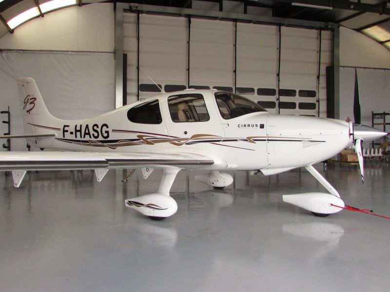 Cirrus SR-22 F-HASG ASTONTEC ASTONFLY