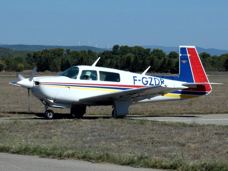 Mooney M20J F-GZDR peinture aéronautique par aerostyll 2023