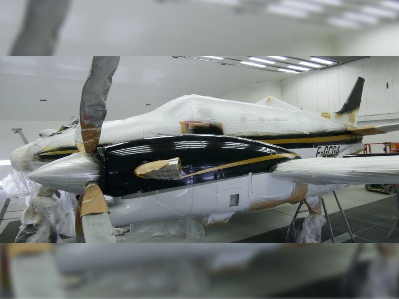 Beechcraft 90 C F-GCGA peinture aéronautique par AEROSTYLL