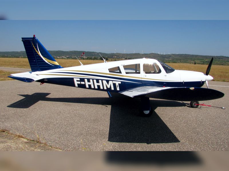 Piper PA28 Arrow D-EDAB / F-HHMT