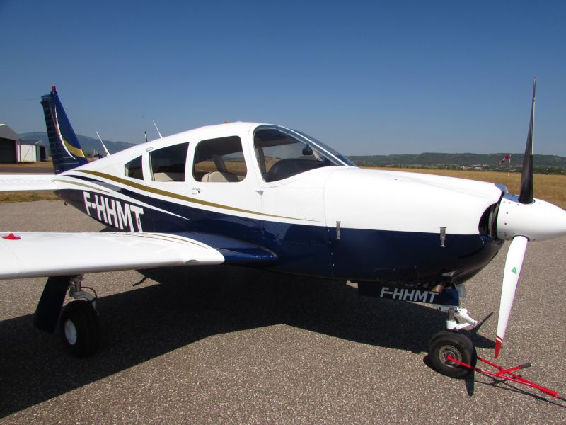 Piper PA28 Arrow D-EDAB / F-HHMT