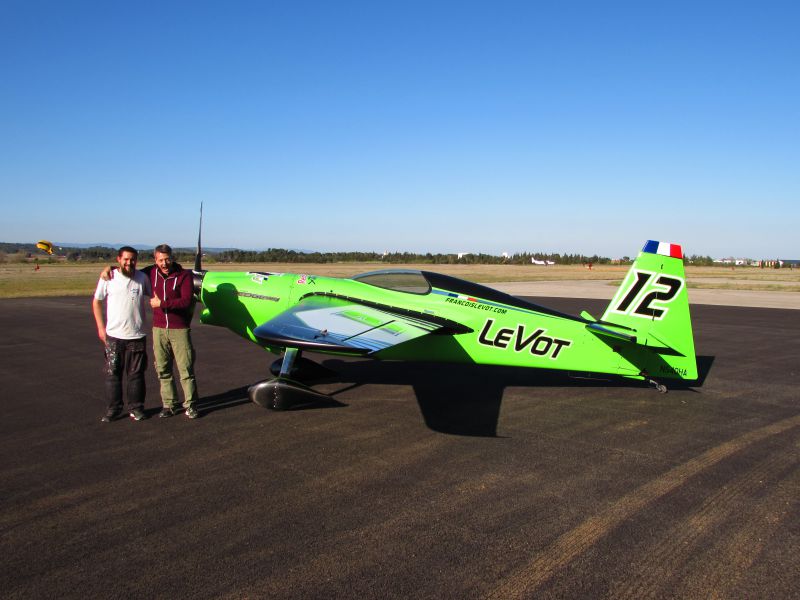 Edge 540 N540HA François LeVot