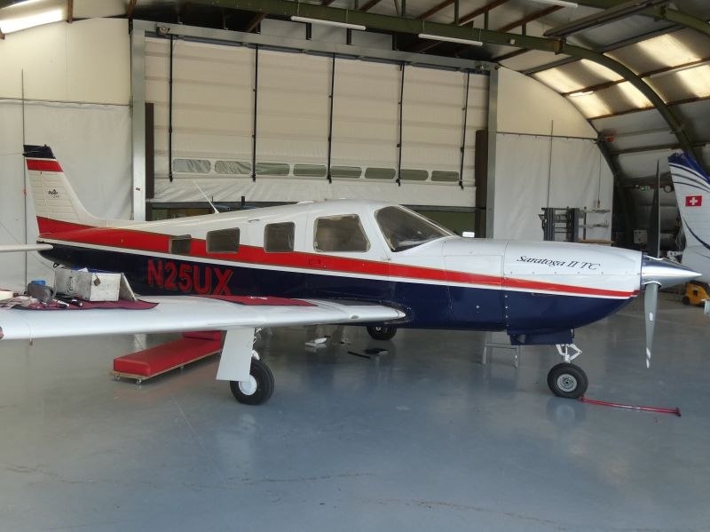 PA32 Piper Saratoga N25UX peinture par paint by AEROSTYLL peinture aéronautique de prestige