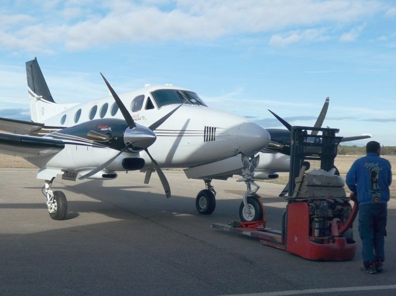 Beechcraft 90 C F-GCGA peinture aéronautique par AEROSTYLL