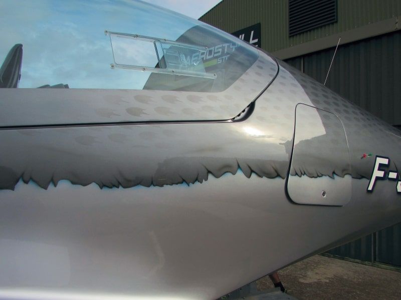 Shark 053 F-JHHO peinture aéronautique par AEROSTYLL