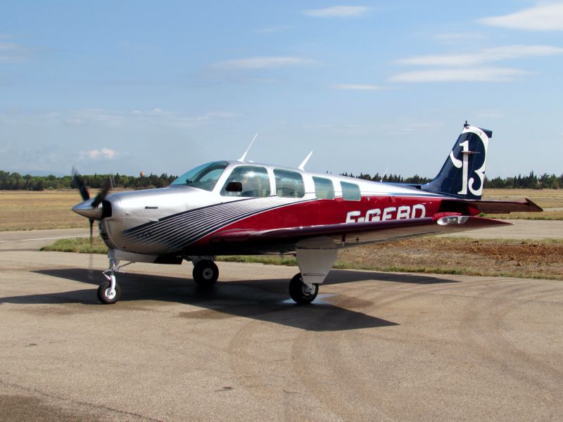 Beechcraft A36 F-GEBD