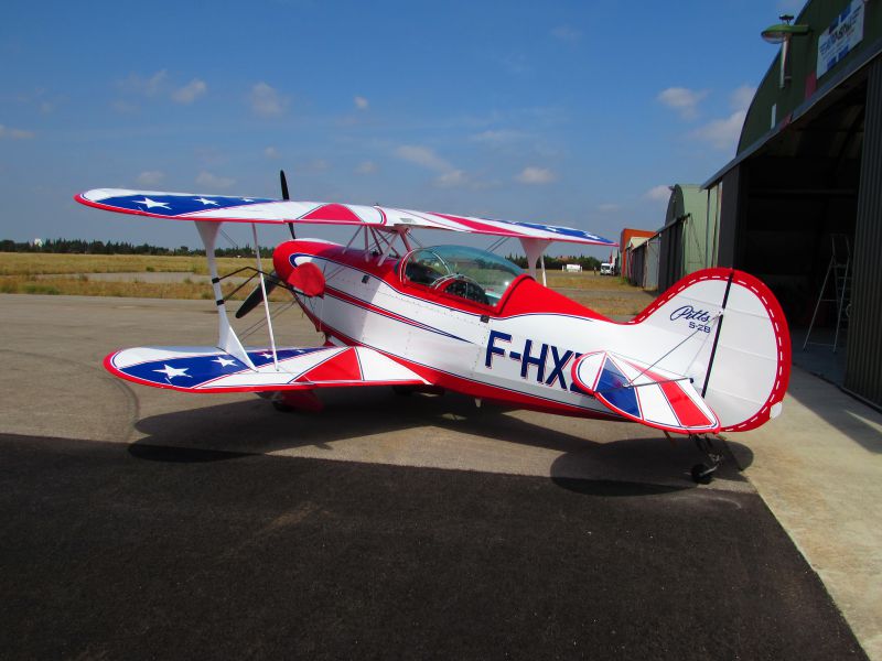 Pitts S-2B F-HXZM