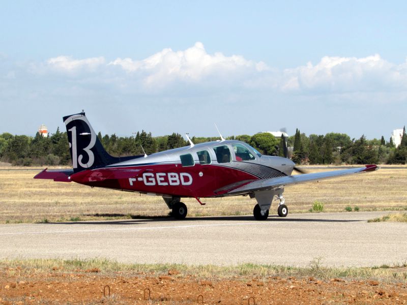 Beechcraft A36 F-GEBD