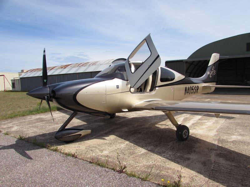 Cirrus SR22 N405SR