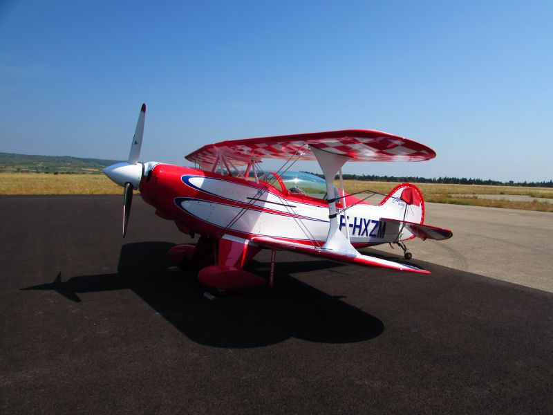 Pitts S-2B F-HXZM