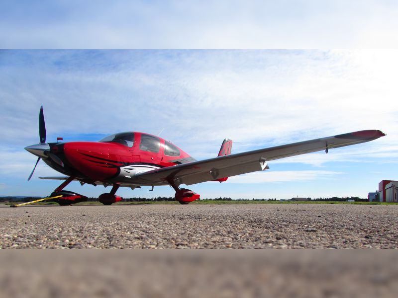 Cirrus SR-22 GTS N9SZ