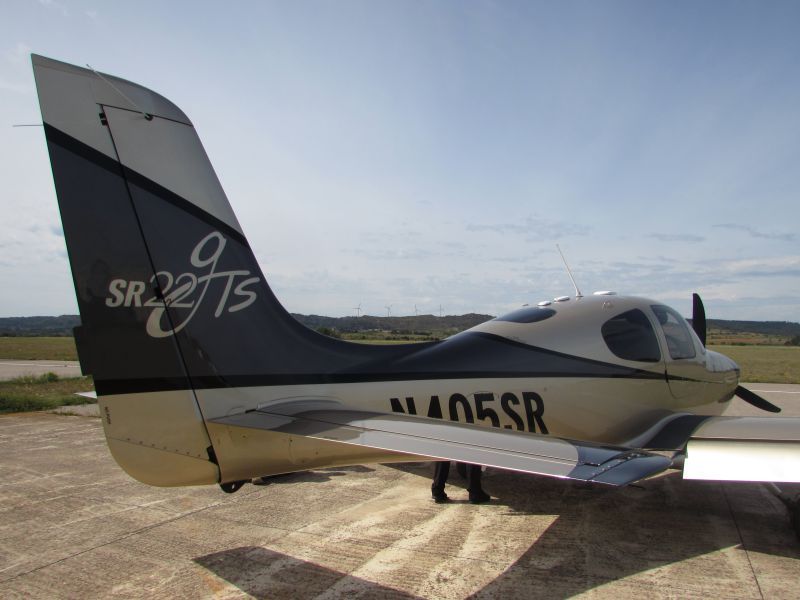 Cirrus SR22 N405SR